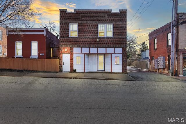 3742 California Avenue, St Louis, MO 63118