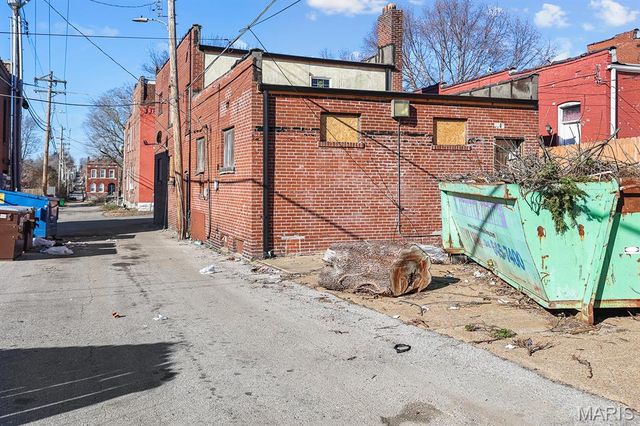 3742 California Avenue, St Louis, MO 63118