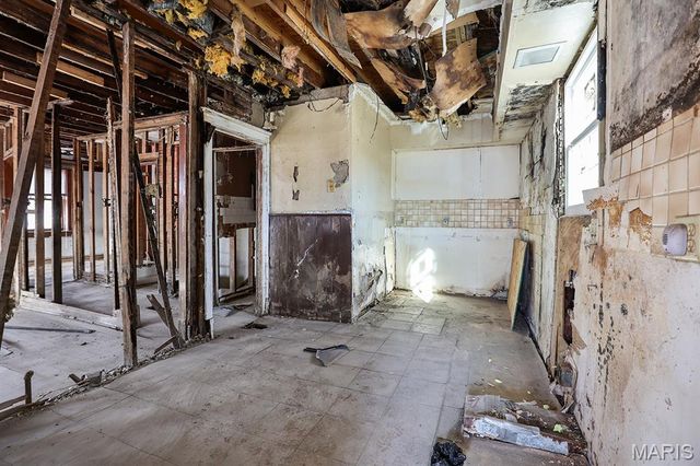 3742 California Avenue, St Louis, MO 63118