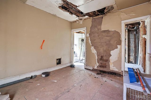 3742 California Avenue, St Louis, MO 63118