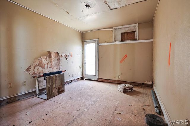 3742 California Avenue, St Louis, MO 63118