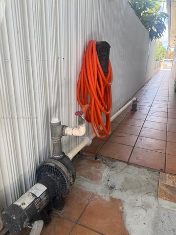 281 W 17th St 281, Hialeah, FL 33010