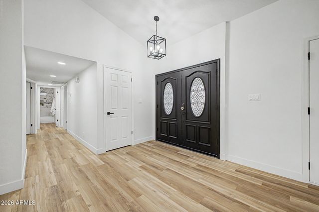 490 E SAN REMO Avenue, Gilbert, AZ 85234