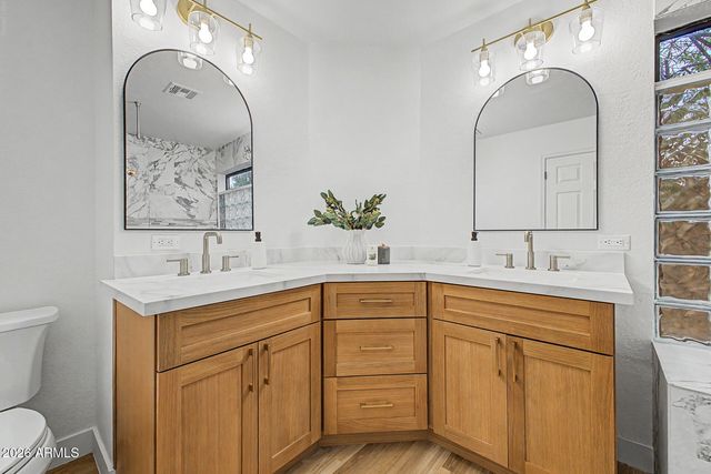 490 E SAN REMO Avenue, Gilbert, AZ 85234