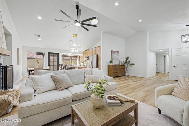 490 E SAN REMO Avenue, Gilbert, AZ 85234