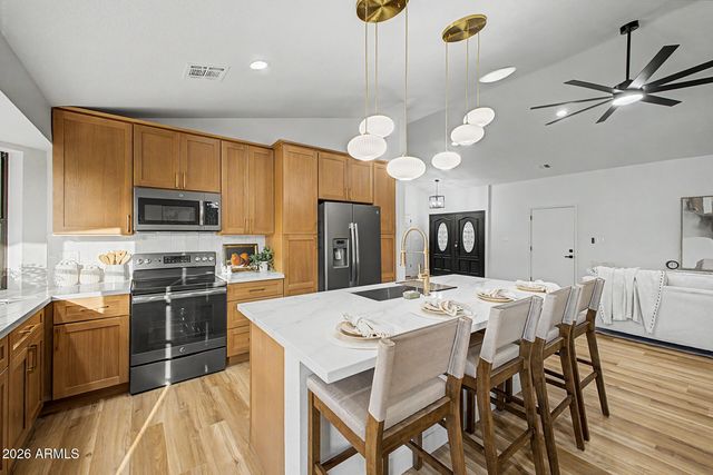 490 E SAN REMO Avenue, Gilbert, AZ 85234