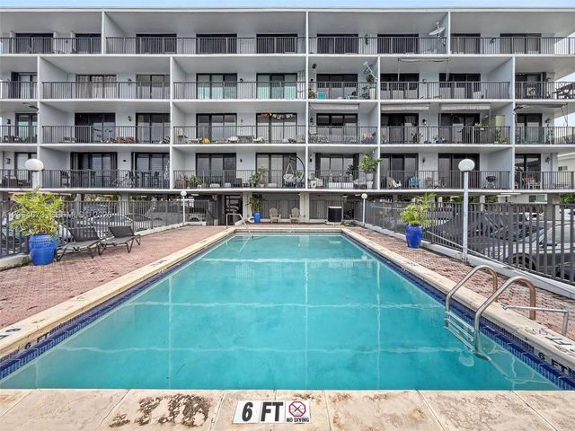 1820 S Treasure Drive 203D, North Bay Village, FL 33141