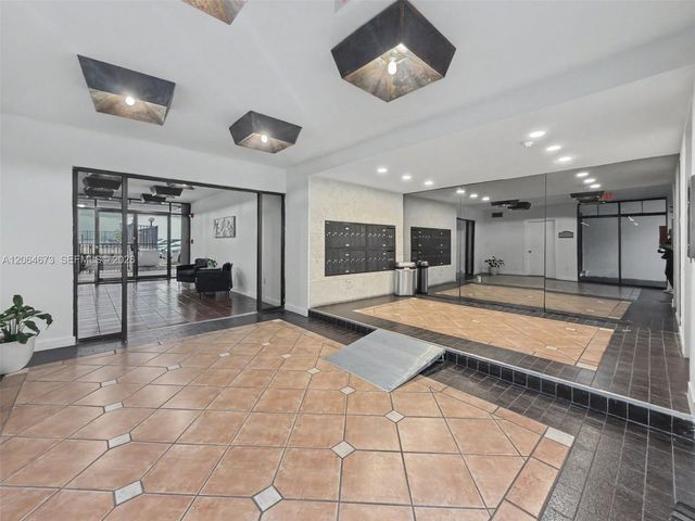 1820 S Treasure Drive 203D, North Bay Village, FL 33141
