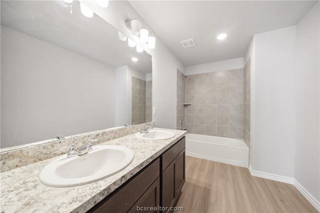 515 16th Street, Hempstead, TX 77445