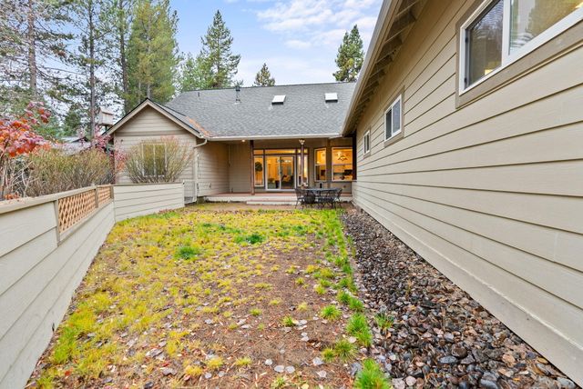 55815 Lost Rider Loop, Bend, OR 97707