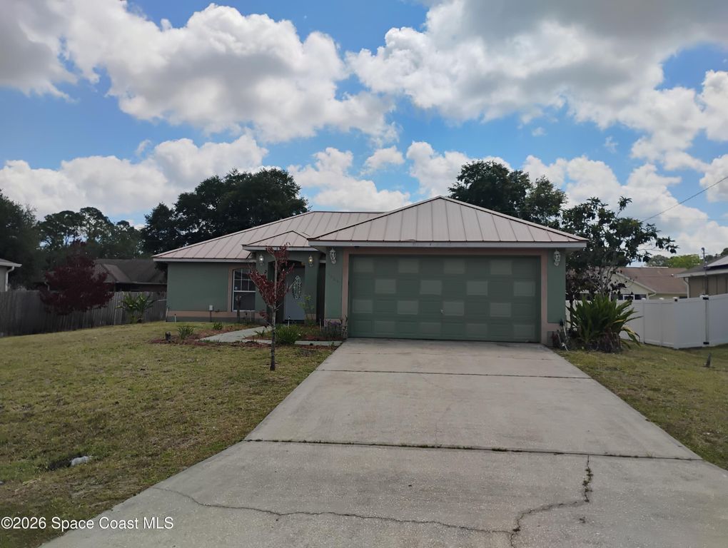 1029 Cranberry Road SE, Palm Bay, FL 32909