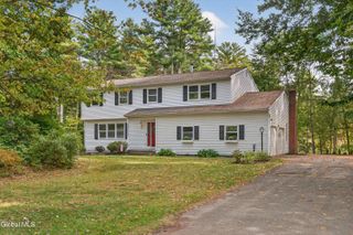 25 Nicklaus Drive, Wilton, NY 12831