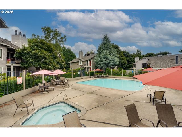 86 KINGSGATE Rd H203, Lake Oswego, OR 97035