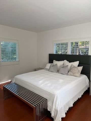 5824 Alton Rd, Miami Beach, FL 33140