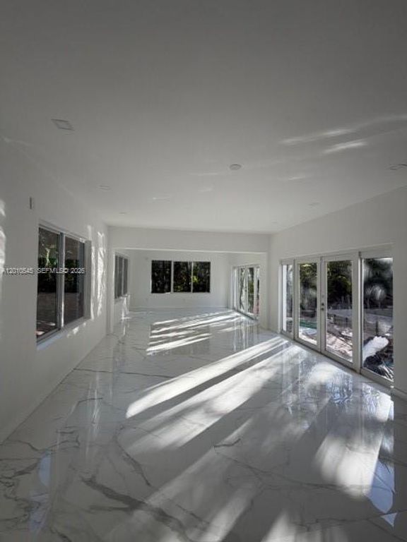 5824 Alton Rd, Miami Beach, FL 33140