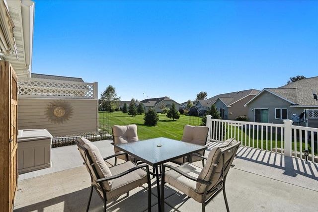 524 Cassandra Drive 44, New Richmond, WI 54017