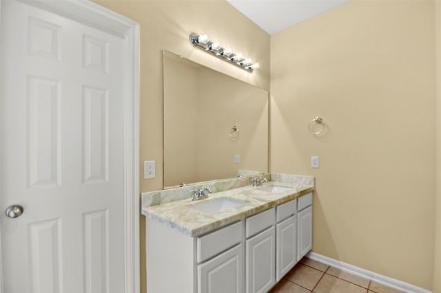 12806 Pecan Shores Drive, Houston, TX 77044