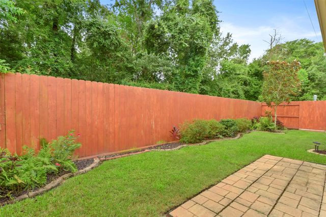 12806 Pecan Shores Drive, Houston, TX 77044