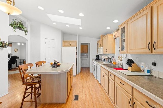 525 W El Norte Parkway 269, Escondido, CA 92026