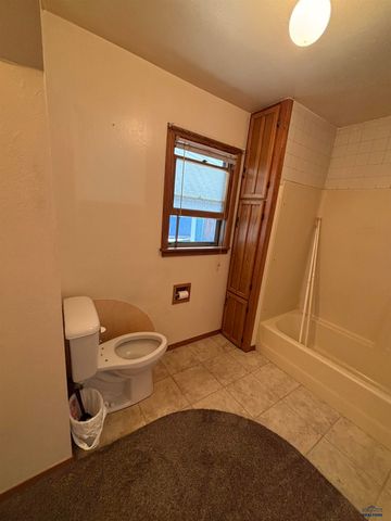 3023 OAK AVE, Rapid City, SD 57701