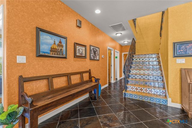 23802 Oscar Road, Spicewood, TX 78669