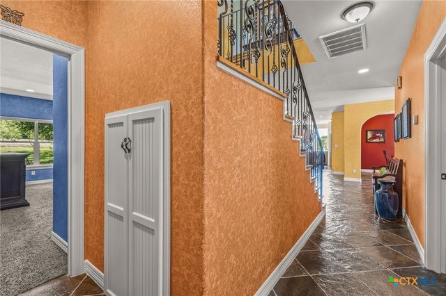 23802 Oscar Road, Spicewood, TX 78669