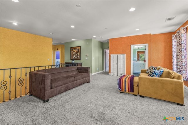 23802 Oscar Road, Spicewood, TX 78669