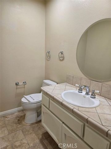 7169 Castle Peak, West Hills (los Angeles), CA 91307