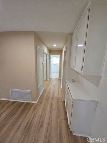 7169 Castle Peak, West Hills (los Angeles), CA 91307