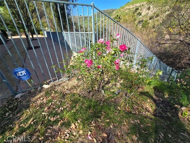 7169 Castle Peak, West Hills (los Angeles), CA 91307