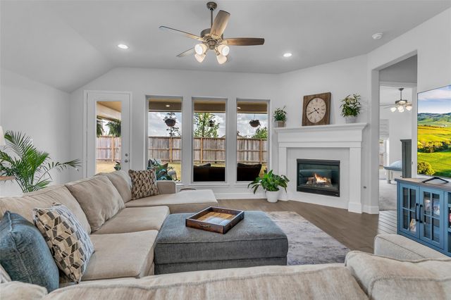 220 Nirnroot Court, Montgomery, TX 77316