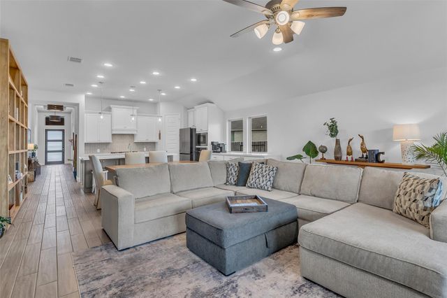 220 Nirnroot Court, Montgomery, TX 77316