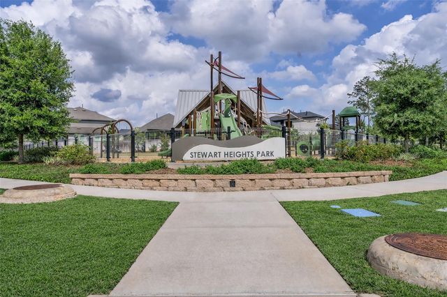 220 Nirnroot Court, Montgomery, TX 77316