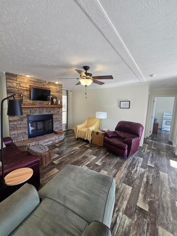 1792-A Breezy Bay Way, Mcclellanville, SC 29458