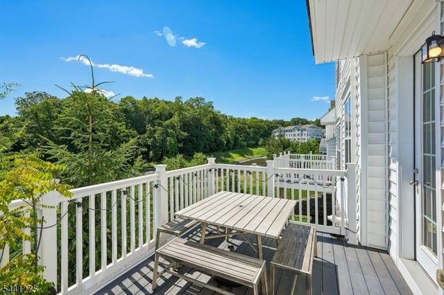 63 Sequoia Dr, Cedar Grove Twp., NJ 07009