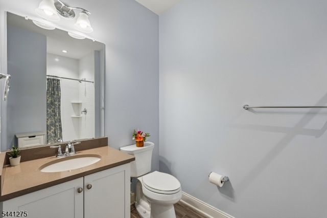 63 Sequoia Dr, Cedar Grove Twp., NJ 07009
