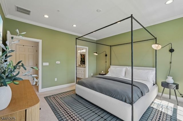 63 Sequoia Dr, Cedar Grove Twp., NJ 07009