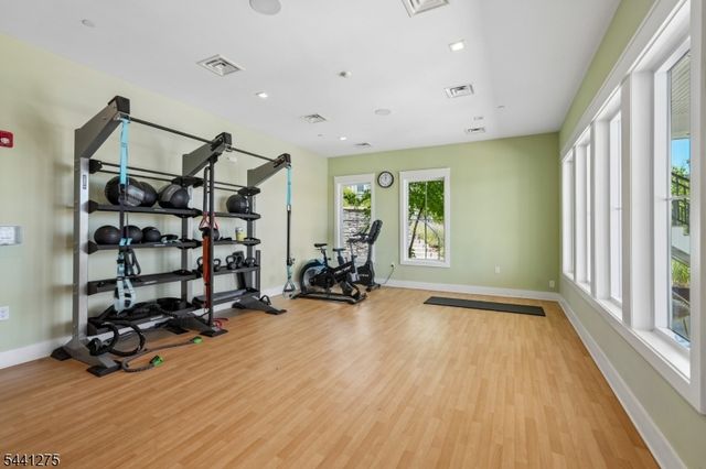 63 Sequoia Dr, Cedar Grove Twp., NJ 07009