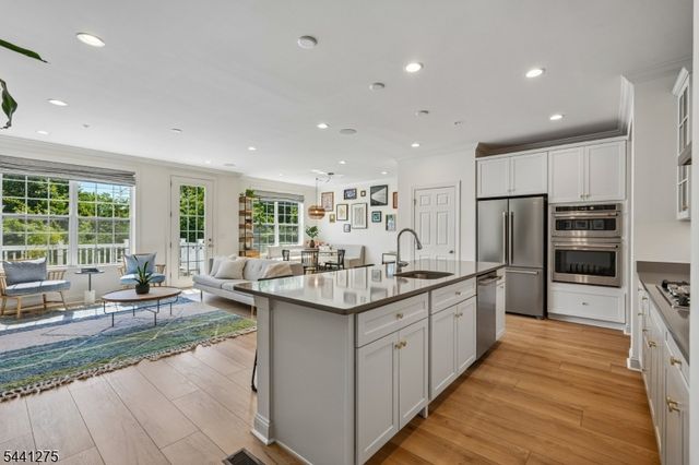63 Sequoia Dr, Cedar Grove Twp., NJ 07009