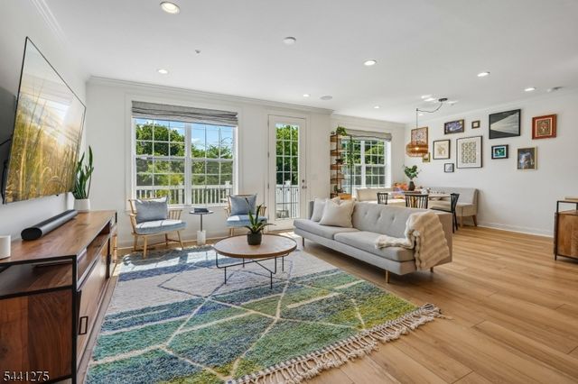 63 Sequoia Dr, Cedar Grove Twp., NJ 07009