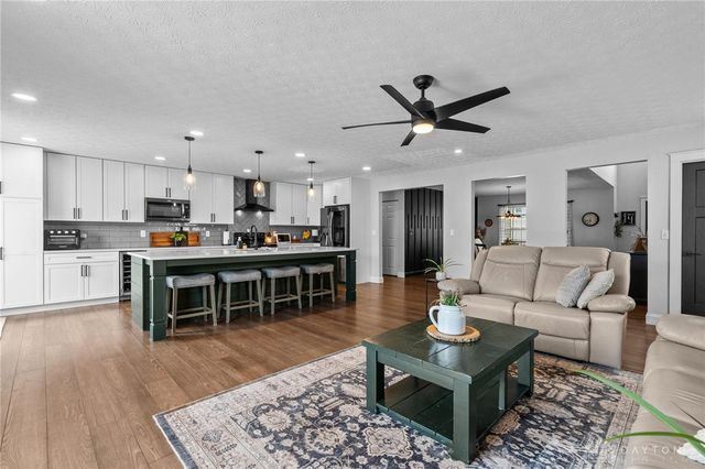 3524 Kelly Marie Way, Franklin, OH 45005