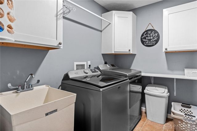 3524 Kelly Marie Way, Franklin, OH 45005