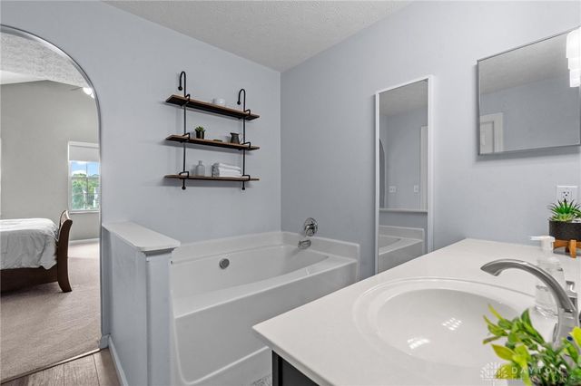 3524 Kelly Marie Way, Franklin, OH 45005