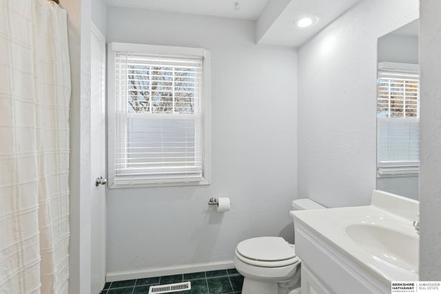 3318 S 126th Street, Omaha, NE 68144