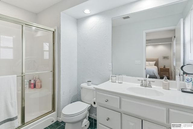 3318 S 126th Street, Omaha, NE 68144