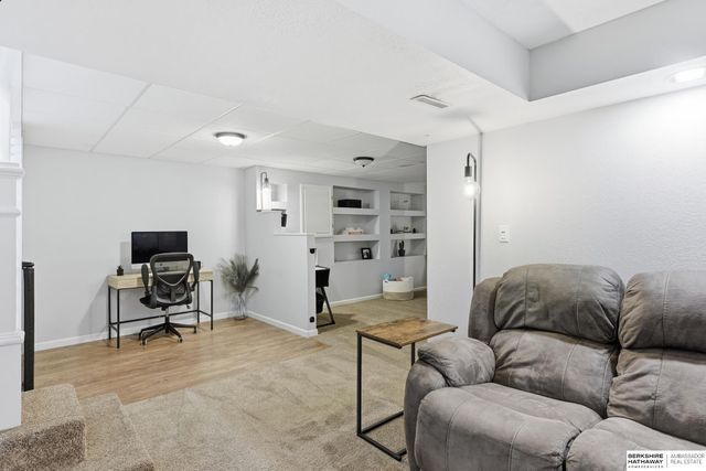 3318 S 126th Street, Omaha, NE 68144