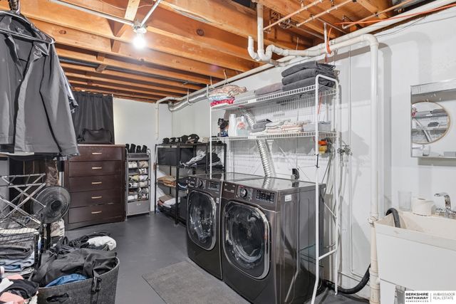 3318 S 126th Street, Omaha, NE 68144