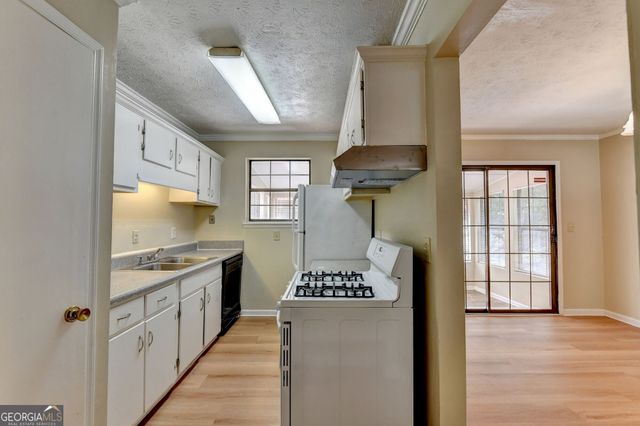 2484 Rhoanoke Drive, Duluth, GA 30096