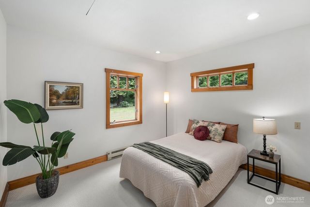 13031 SW 297th Way, Vashon, WA 98070