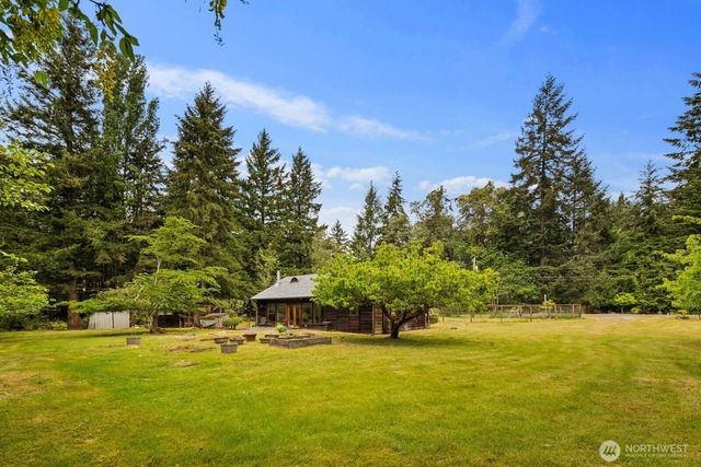 13031 SW 297th Way, Vashon, WA 98070